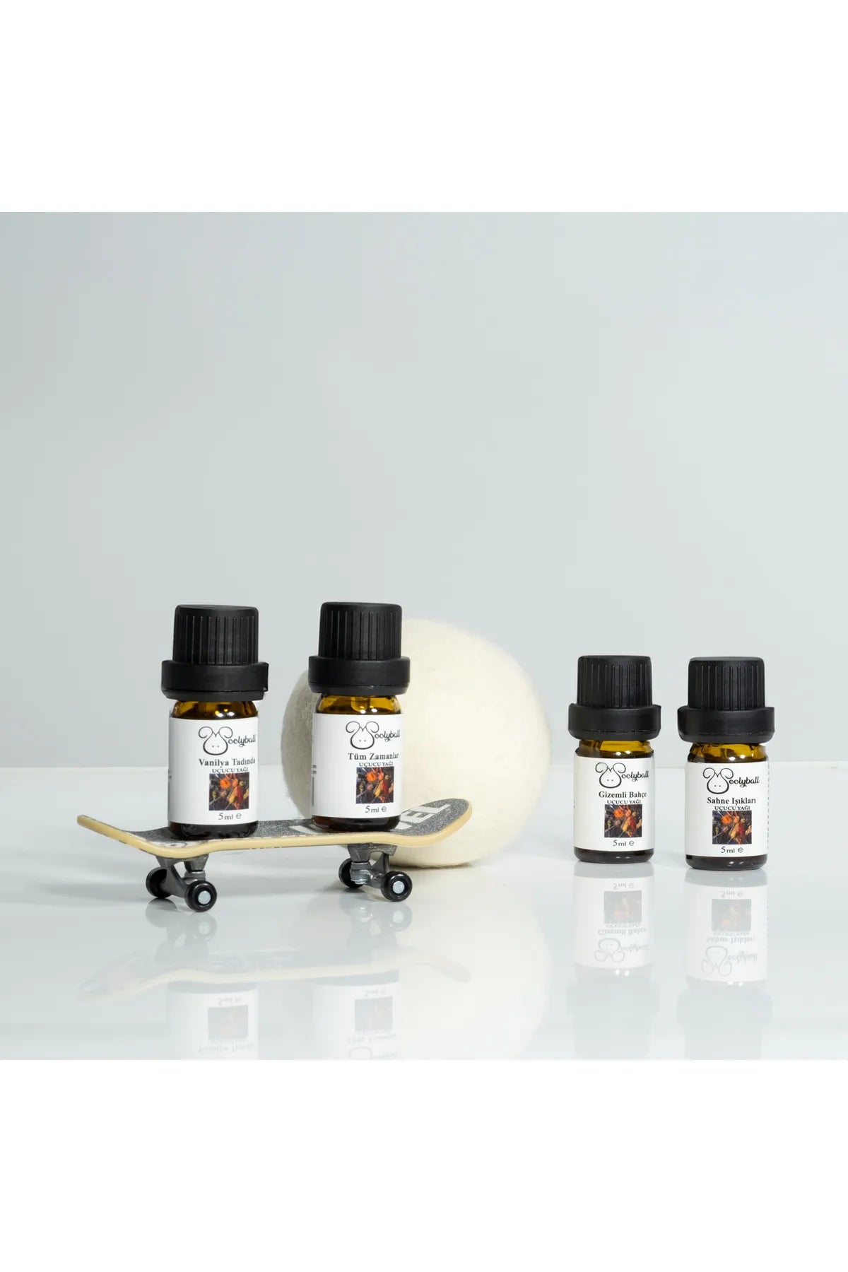 Woolyball Spicy Çamaşır Kurutma Makinesi Için Uçucu Esanslar 4 Adet 5 ml (1 Adet Yün Kurutma Topu Hediye)