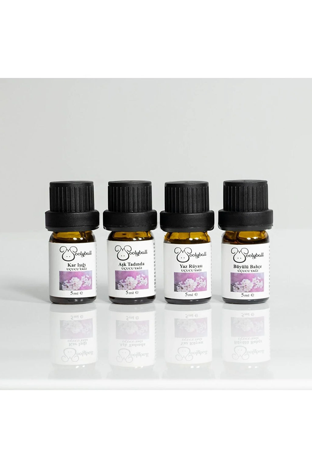 Woolyball Floral Çamaşır Kurutma Makinesi İçin Uçucu Esanslar 4 Adet 5 ml (1 Adet Yün Kurutma Topu Hediye)