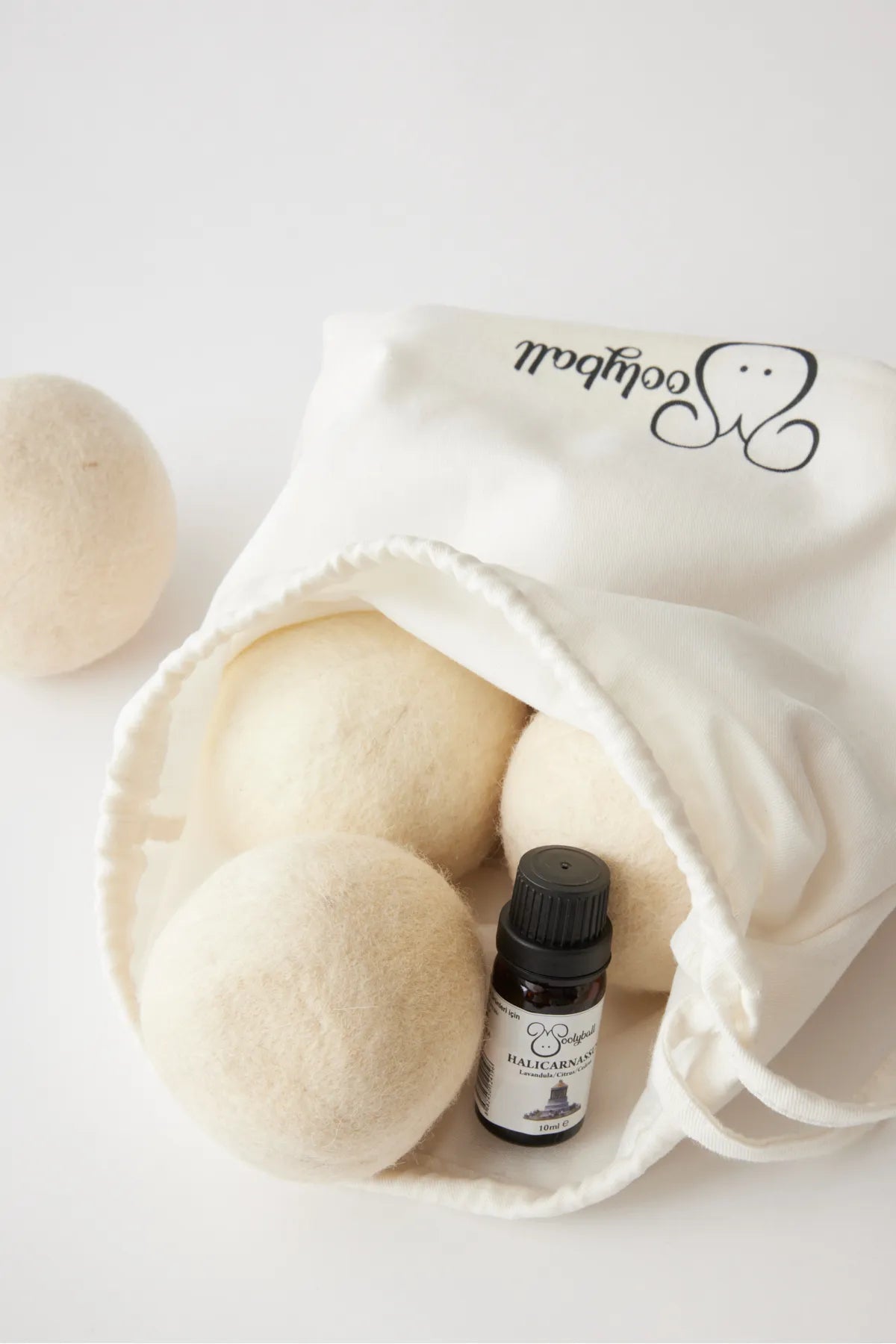 Woolyball Yün Çamaşır Kurutma Makinesi Topu - 6 Adet Xl %100 Organik (5 ml  Esans Hediye)