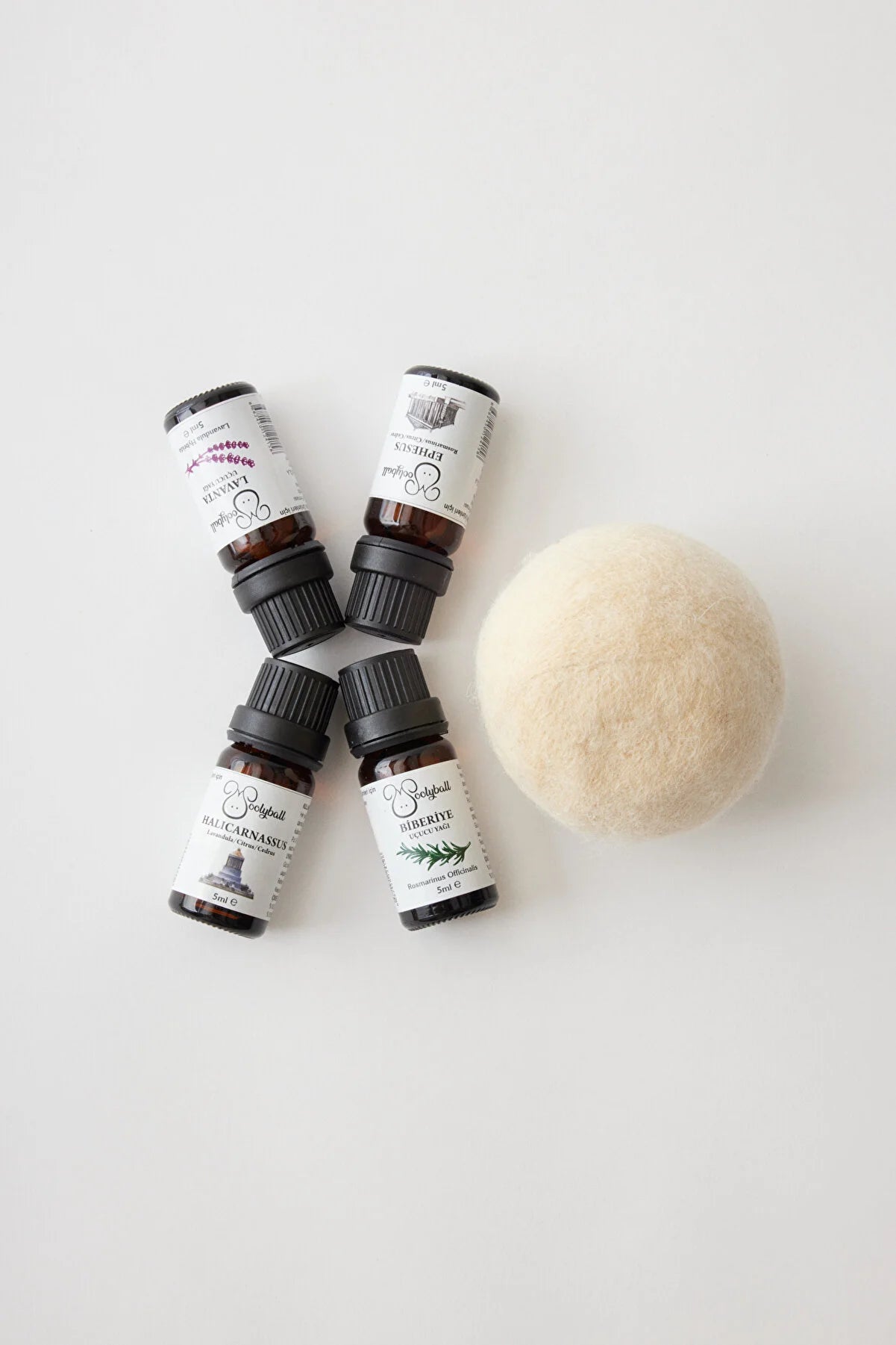 Woolyball Çamaşır Kurutma Makinesi Için Uçucu Yağlar Seti 4 Adet 5ml (1 Adet Yün Kurutma Topu XL Hediye)